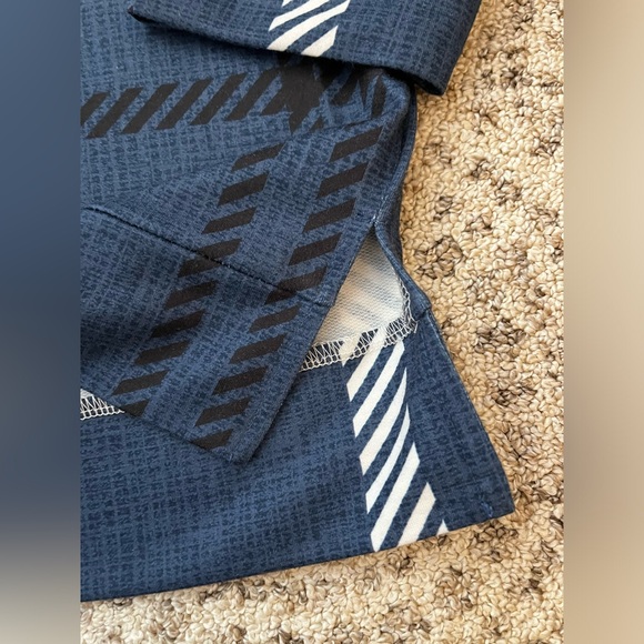 ZOLUCKY Boutique Brand Plus Size Top - Picture 4 of 8